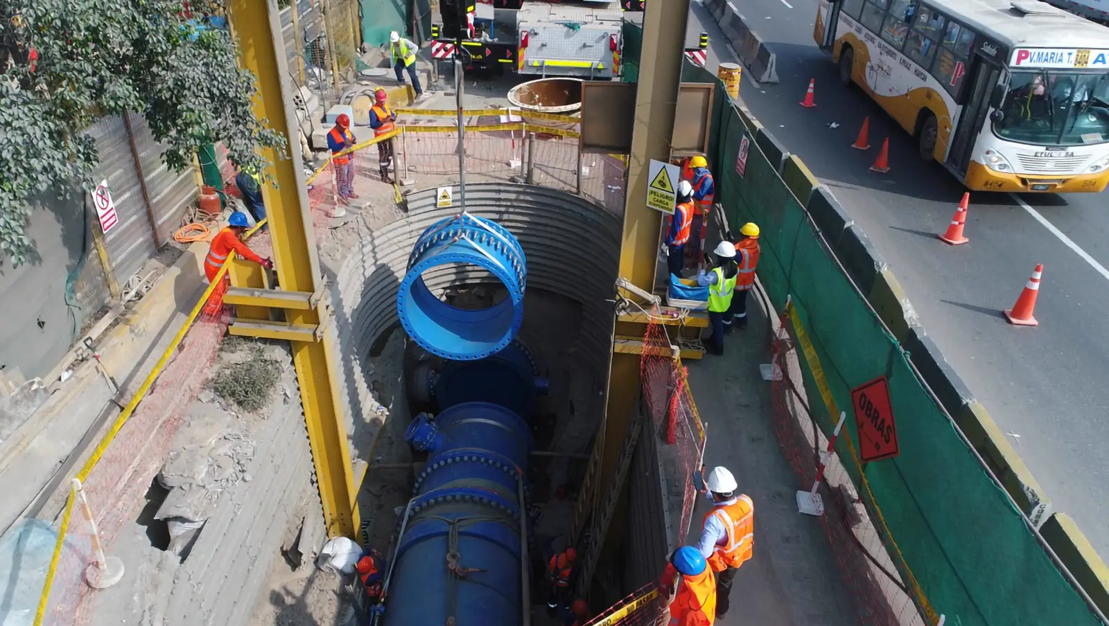Instalación de tubería ejecutada por PERFOTUNEL en Santa Anita, Lima