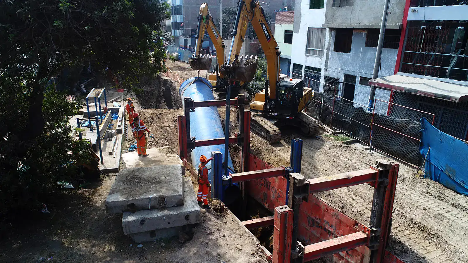 Frente de zanja abierta ejecutado por PERFOTUNEL para el Consorcio Miraflores
